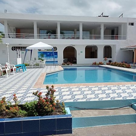 Palmira Beach Hotel Тонсупа Екстериор снимка